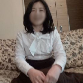 【人妻／熟女】50歳上品清楚なムッツリスケベの黒髪奥さま。感度良好の美乳ボディを激ピスハメ撮りセックス。 FC2-PPV-4640286