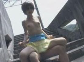素人投稿動画　本物素人を露出羞恥させそのまま野外でハメちゃいました！！　素人３名