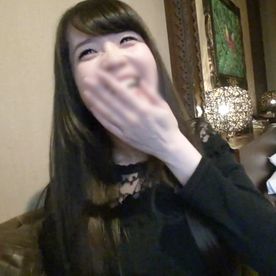 《素人・ハメ撮り》◇色白の若妻奥さん◇騎乗位したらメス堕ちマ○コがチ○コを吸引！本能開花！