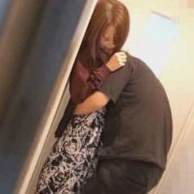 【個人】返済ないため公開。浪費家の美人妻を玄関先で**て夫婦の寝室で中出し