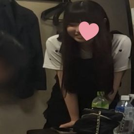 19歳可愛い恋する乙女な美人ちゃんの初体験♡好きな人の話をききながら**もらっちゃいました♡【前編】【個人撮影】No.208 FC2-PPV-4607802