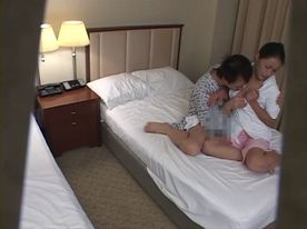 出張マッサージで来た人妻は何年もSEXレスなおばさん！File.5