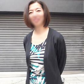 【熟女】上品でセクシーな佇まいに目を奪われるショートヘアー美熟女（53）◆お淑やかで上品な五十路熟女が久しぶりのセックスに酔いしれて悩ましいほどに顔をしかめながら喘ぎイク！ FC2-PPV-4271908