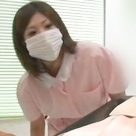 【素人】歯医者の診察室で美女に抜いてもらいました。 キレカワ歯科衛生士の細い手でシゴいてもらって大量射精。 FC2-PPV-4400412
