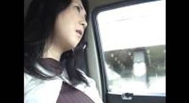 豊満熟女の車内オナニー＆トイレでのフェラチオ☆☆