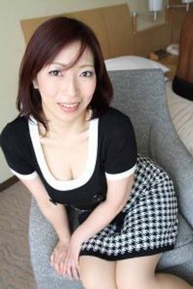 黒人vs日本人奥さん　〔HD高画質 62分〕　巨乳ＯＬエロ奥さん　まや