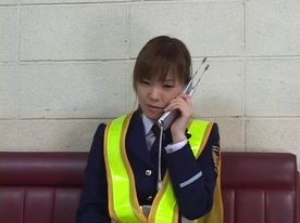 肉体労働の女！工事現場の女警備員編