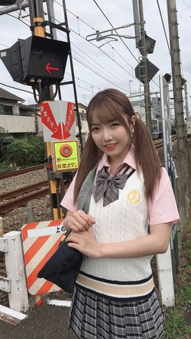 神奈川県 ** 制服 **K生ハメ撮り中出しセ●クス流失。拡散しないでください