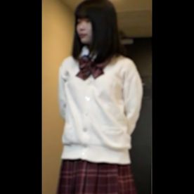 もちもち美白でGカップ爆乳の１８歳。制服コスプレで中出しまで撮らせてくれました FC2-PPV-4636891