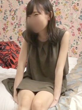 【素人】清純で可愛いスレンダー大**♥デカチンを挿入されて喘ぎ狂う！