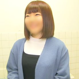 【個人撮影】ゆるふわ系の一般人女性(26歳) 外出中で蒸れているパイパンおまんこは、手マンと電マでガチイキしちゃいました。 FC2-PPV-4284226