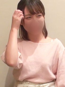 【個人撮影】透明感のある貧乳美女♥相互オナニーで発情してSEXに発展！？