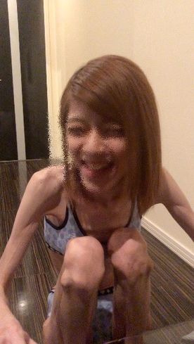 【値下げ】町田りな　ガリガリ動画第四弾　ジュニアサイズのブラandショーツ　蔵出し完全新作【拒食症】