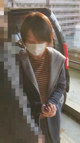 20分【個人】思い出の車で喉奥に射精される…激しく抵抗するも虚しく***放心状態の奥さん
