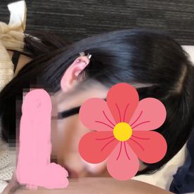  Two consecutive mass shots in the mouth with the gentle and polite licking technique of a neat and clean concafe clerk ☆ 23-year-old Umisaki-chan