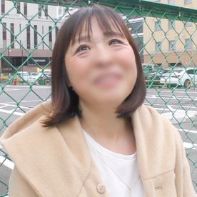 【不倫】おっぱいがたるむくらいの熟女がぶりっこ発動。 最初は恥ずかしがる余裕もありましたが、生ハメで中イキの繰り返し。 FC2-PPV-4609667