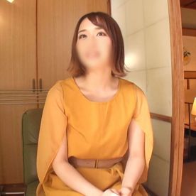 【素人／個撮】カフェ店員の自慢の彼女と温泉旅行。可愛いイキ顔をしっかりカメラに収めるハメ撮りセックス。