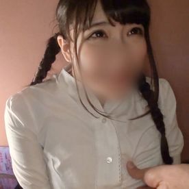 【素人】22歳ぽっちゃり爆乳ボディのギャルコンカフェ嬢。おっぱい揺らして淫れる肉感セックス。 FC2-PPV-4403440