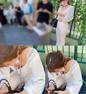 【タバコ中のOLさん胸チラ*】2名分2Fの美人受付嬢の色白なエロパイが丸見え！！