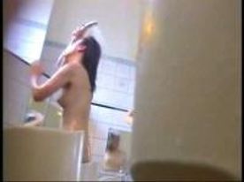 【女性投稿】お風呂を覗ける快感…性欲開放映像　VOL.2