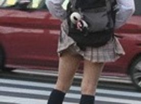強風注意！じぇー*のまくれちゃったスカート