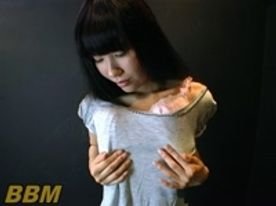 チクオナ　ドM女の洗濯バサミ乳首オナニー
