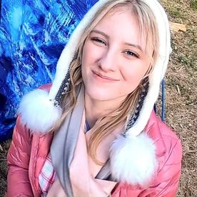 【個人撮影】フィンランド生まれの20歳、白人美◯女。キャンプのテント内で密着生中出しセックス。【顔出し】