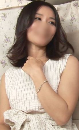 【個撮】清純でお綺麗な人妻(35歳)と不倫しました。 色白の体に剛毛なおまんこで最高のエロスを感じます。