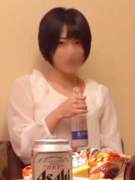 【素人】ボーイッシュの面影があるクール系大**をハメ撮り♥ 最初は強がっていましたが、快感が増すと可愛らしい声を漏らしながらイっちゃう♥