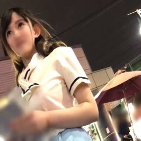 衣装の上からでもわかるくらい胸が大きすぎる地下アイドルをホテルに連れていきハメ撮り。【素人/期間限定】 FC2-PPV-4611418