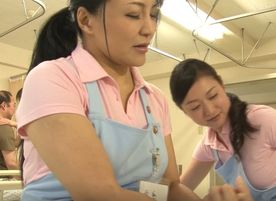 山口県北部の萩市 美しすぎる中高年の熟女ヘルパーたち３