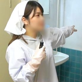 【素人】可愛くて巨乳な清掃員ちゃんを生ハメ！ 感度高めなパイパンおまんこを中イキさせ、どっぷり中出し射精。 FC2-PPV-4431863