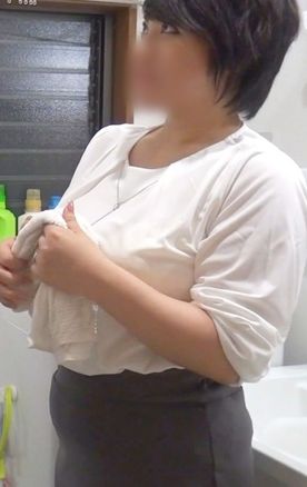 人妻　流出　winyおばさん　エロ　デブ 