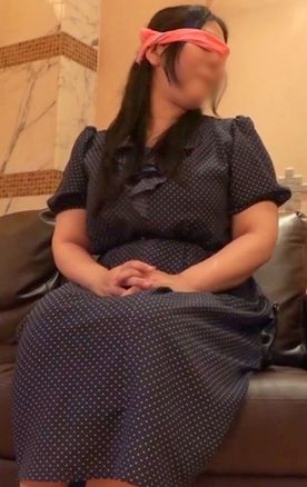 【素人】ぽっちゃり体型のHカップ爆乳三十路奥様に中出し！ 欲求不満な奥人妻は何度イっても止まらない→おっぱいも歓喜のダンスでボインボイン♥