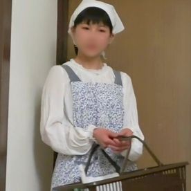 【素人】清楚なお手伝いさんと中出しSEX♥ おとなしいのにパンツにエロ染みができるほど発情し、しっかり”性処理”という仕事を全うしてくれました。 FC2-PPV-4572366