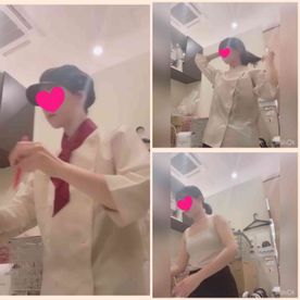 !!【バイト**の更衣室】撮影が瞬間。。（mp4）