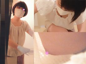 [Delivery passenger chest chira] Beautiful girls' college student/beautiful big breasts chiller hidden panchira