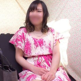 【個撮】清楚な36歳人妻さんと不倫カーセックス♥ 容姿に反して、他人棒にゾッコンで中出しもOK♥