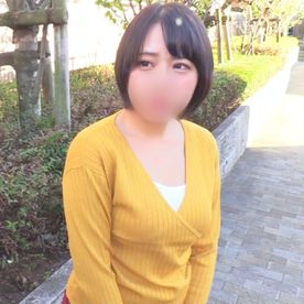 【素人】丁度良いムチムチ巨乳の清純系美女♥ 意外にも毛深いおまんこは、前戯だけでもびしょ濡れ！ フェラとパイズリで挿入おねだり♥