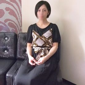 【不倫】落ち着きと上品さがある清楚人妻(42歳) 容姿によらずドMで、バックからの突きで連続絶頂。 マゾすぎる既婚者おまんこへ大量中出し。 FC2-PPV-4625499