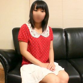 【個撮】愛嬌があり、可愛さ満点の清純人妻。 唾液塗りつけフェラ→丁寧な手コキで搾精されました。 FC2-PPV-4401355