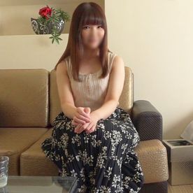 【素人・不倫】丸顔でニコニコし可愛いゆるふわ系人妻(33) 手マンイキ直後に無避妊セックスで既婚者子宮ガン突き！ FC2-PPV-4597523