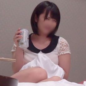 【個人撮影】清楚でアイドルみたいに可愛い爆乳の大**♥ 淫乱化が進むと、バックでも自ら腰を振ってきて止まりません。 口内射精→手マン責めで豪快に潮吹き！