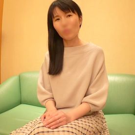 【素人】お淑やかで品のある44歳人妻”あさこさん” アナルを舐めるほどの変態で、本番では足を抱えながら中出し懇願。 FC2-PPV-4620965