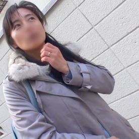 【個人撮影】地味な容姿ですが、男よりも性欲旺盛な熟妻。 不倫セックスで剛毛おまんこを汗と愛液まみれにさせながらイクー！ FC2-PPV-4097337