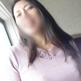 【中出し】98センチ綺麗な美巨尻を持つ48歳・美熟女◆他人棒をびっしょり濡れた肉壺に突っ込まれ激ピストンに歓喜の鳴き声を響かせる！出会ったばかりの男の濃厚精液を子宮にたっぷり注入されてご満悦！ FC2-PPV-4052892