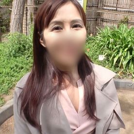 【人妻／熟女】46歳キャリアウーマンな美人熟女妻。長身スレンダーボディ震わせ淫れる中出しセックス。 FC2-PPV-4071056