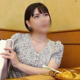 【中出し】Gカップ巨乳を持つ保育士人妻◆エプロンプレイで大興奮イキ！巨乳揺らしてイキ狂う！バックで中出しフィニッシュ！ FC2-PPV-4053078