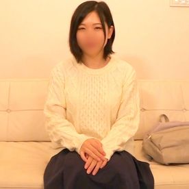 【素人】清純・ウブな芋系大**”めぐみちゃん” 顔面騎乗で陰毛生やしっぱなしのおまんこは、すぐにイっちゃう♥