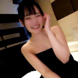 清楚が売りだった元アイドルの裏の顔。惜しみなく見せてくれる無毛性器に中出し。 FC2-PPV-4038331